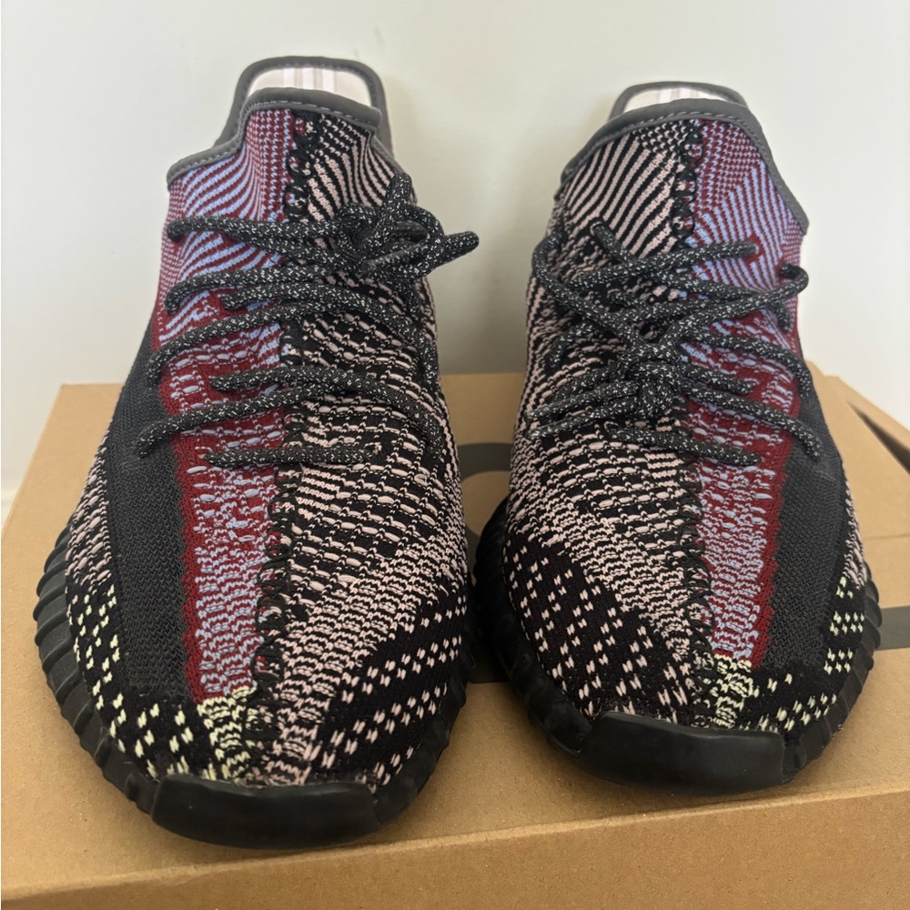 Yeezy Yechei Men's Sneakers. Multicolor